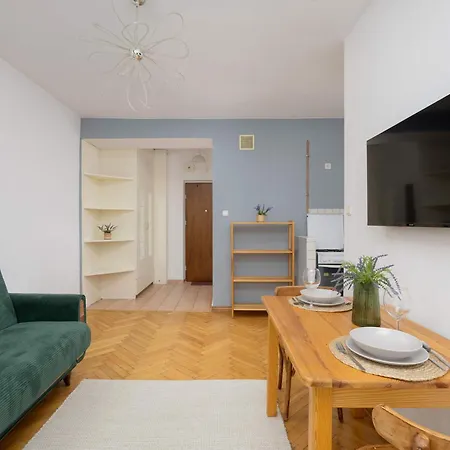 Bright Danilowiczowska Near Ogrod Saski And Old Town By Renters