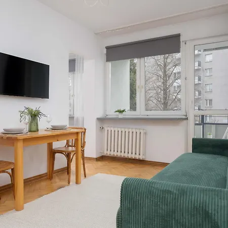 Appartement Bright Danilowiczowska Near Ogrod Saski And Old Town By Renters